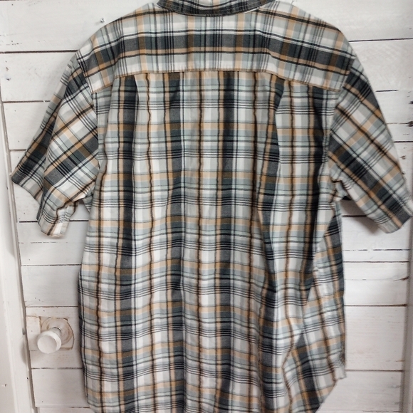C.E. Schmidt Workwear Men’s Large Button Front Plaid Short Sleeve Shirt, Work - Picture 7 of 10